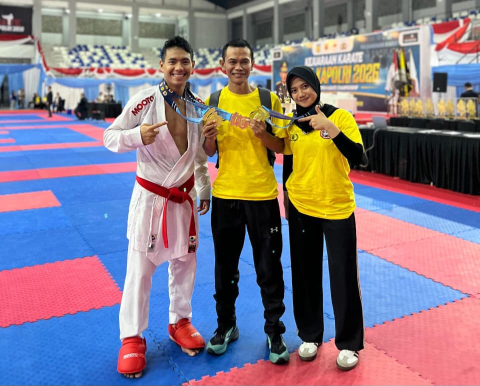 Zelly Harianto Dan Dua Anak Didik (Foto: Istimewa)